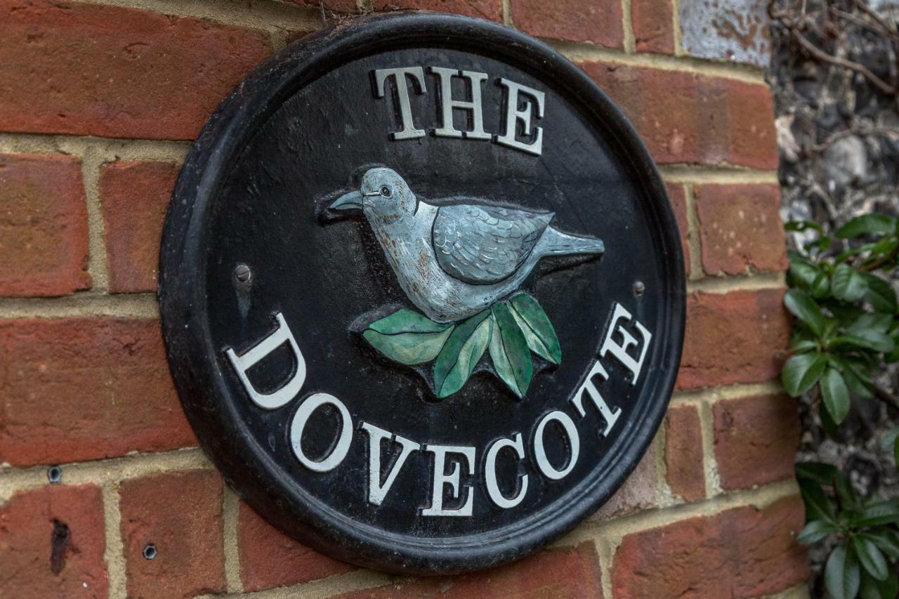 Villa The Dovecote, Stoke Farthing Courtyard Broad Chalke Exterior foto